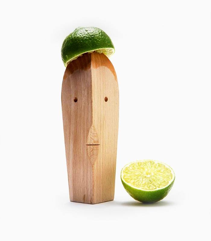 Decoration wooden present 2 Decoration wooden present 1